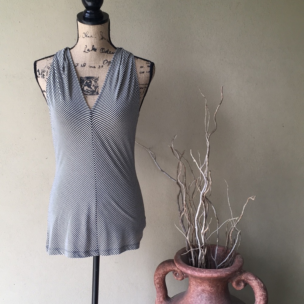 WHBM top - Picture 1 of 9